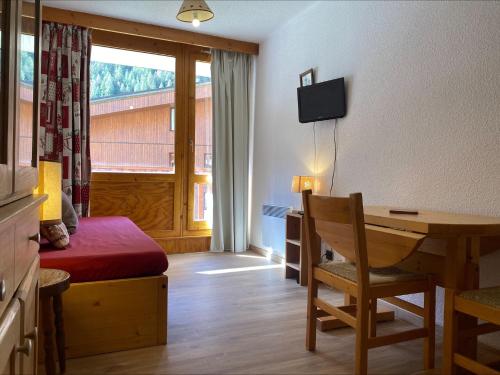 Résidence Hameaux De Val - Studio pour 2 personnes situé à Val d'Isère à 600m du centre du village et des pistes MAE-0141