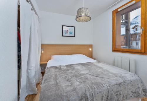 Les Chalets De Bois MÉan - B - Chaleureux appartement avec vue dégagée MAE-5251