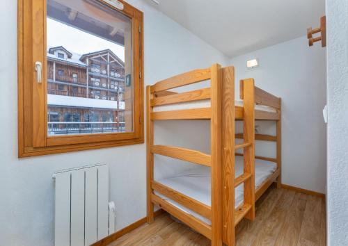 Les Chalets De Bois MÉan - B - Chaleureux appartement avec vue dégagée MAE-5251