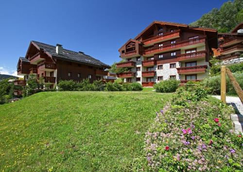 Résidence Les Fermes de Méribel - maeva Home - Appartement 10 personnes 3 chambres + 1 chambre mezzanine MAE-1374