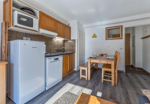 Les Chalets De Bois MÉan - A - Chaleureux duplex pour 6 personnes aux Orres 1800 MAE-4581