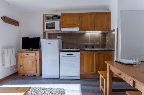 Les Chalets De Bois MÉan - A - Chaleureux duplex pour 6 personnes aux Orres 1800 MAE-4581