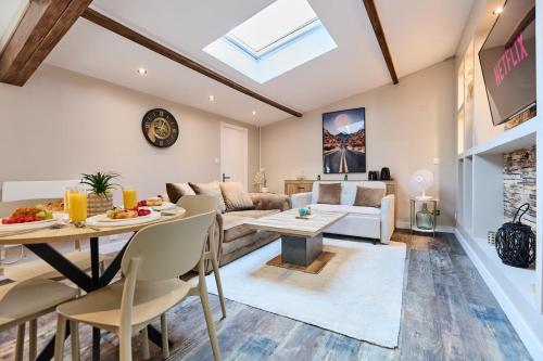 LE LOFT RÉMOIS I CENTRE-VILLE I TERRASSE I BARBECUE I NETFLIX - LE LOFT RÉMOIS I DOWNTOWN I TERRACE I BBQ l NETFLIX