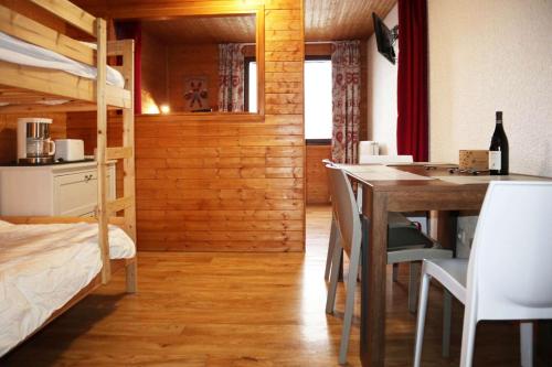 Residence Le 1650 - Studio pour 4 personnes cœur de station des Orres 1650 MAE-8101