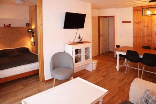 Résidence L'edelweiss - Très bel appartement 3 pièces 8 personnes en duplex coeur de station MAE-5171