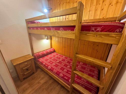 Résidence Villaret - Appartement 4 personnes au pied des pistes des 3 Vallées MAE-3243
