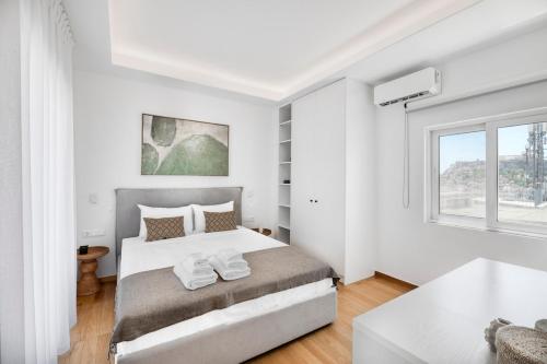 Modern Penthouse with Acropolis View