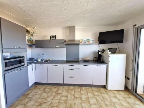 Résidence L'escale - STUDIO 4 PERSONNES LE BARCARES. Réf: 8ESC_207 MAE-9473