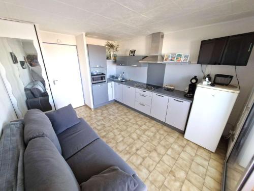 Résidence L'escale - STUDIO 4 PERSONNES LE BARCARES. Réf: 8ESC_207 MAE-9473