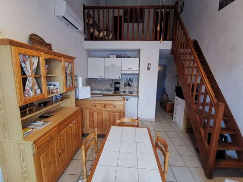 Résidence Hameau Des Tamarins - Villa trois pièces mezzanine entre centre et plage - LE BARCAR7S. Réf: 10HDT_K2 MAE-9003