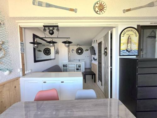 Résidence Les CaraÏbes - Appartement 2 pièces - 5 personnes - LE BARCARÈS. Réf: 9CRB_322 MAE-1543