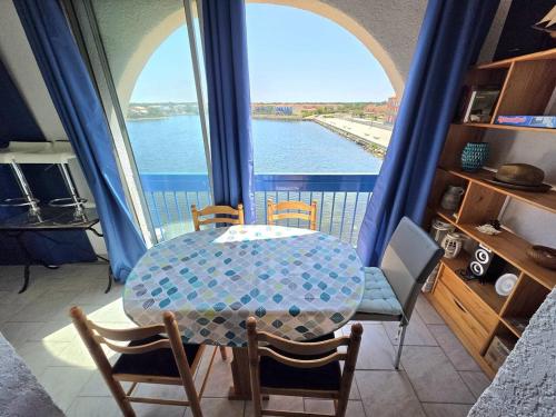 Résidence Marina Soleil Bleu - Appartement deux pièces, 5 couchages, LE BARCARES MAE-7063
