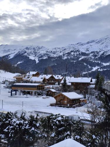 Résidence Fermes De Meribel Bat A - Duplex situé dans le quartier de Méribel village MAE-5833