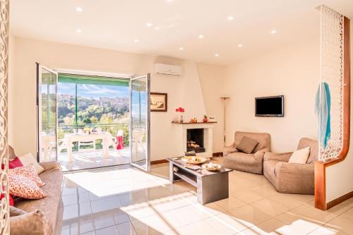 Bright Apartment Private Parking Naples - Happy Rentals