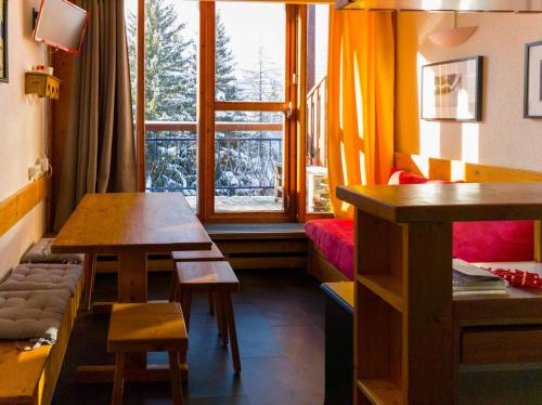 Résidence Aiguille Grive Bat I - Duplex pour 5 personnes à Arc 1800 dans le village de Charmettoger, skis aux pieds MAE-7733