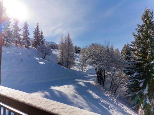 Résidence Aiguille Grive Bat I - Duplex pour 5 personnes à Arc 1800 dans le village de Charmettoger, skis aux pieds MAE-7733