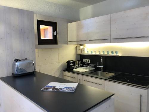 Résidence Petaru - Appartement cosy, plein centre de Méribel MAE-3823