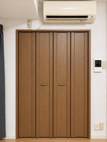 City H 403