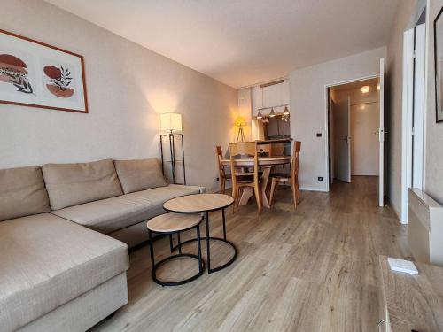 Résidence Riviera - T2, situé en centre-ville proche de la plage MAE-2661