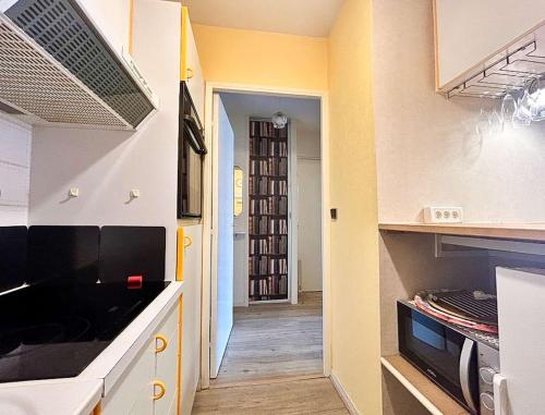 Résidence Riviera - T2, situé en centre-ville proche de la plage MAE-2661
