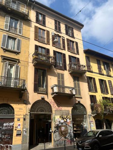 TICINESE78 In the Heart of Old Milan by Hospity