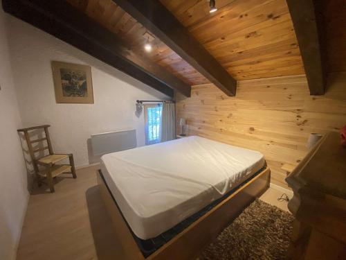 Résidence Diamant 1 - Appartement atypique PLEIN CENTRE avec garage privatif et internet MAE-5271