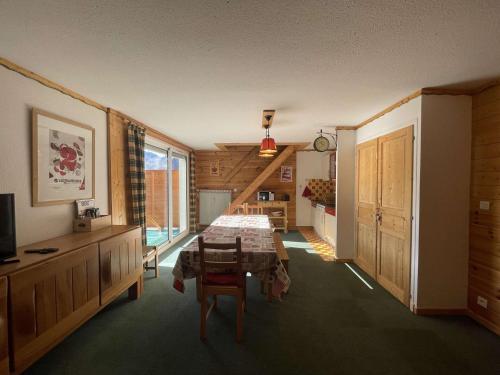 Résidence Rochail - Duplex chaleureux en centre station avec vue sur les pistes MAE-5311