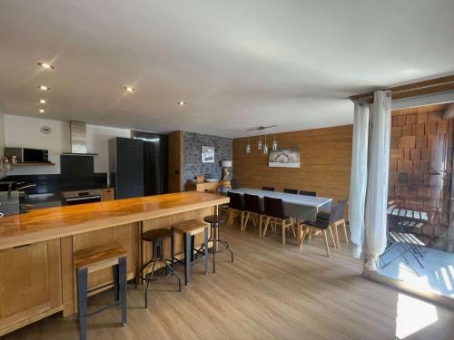 Résidence Bleuets - Appartement exceptionnel de 97m², 10 pers., centre station MAE-5371