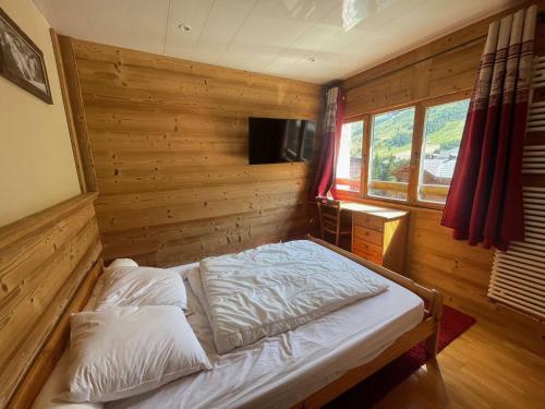 Résidence Les Bleuets - Appartement Coup de coeur en Plein Centre de station avec cave privative MAE-5391