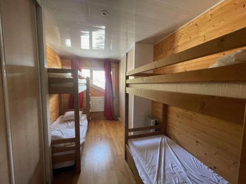Résidence Les Bleuets - Appartement Coup de coeur en Plein Centre de station avec cave privative MAE-5391