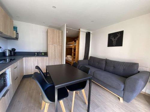 Résidence Myosotis - Les Deux Alpes – Studio cabine au pied des pistes avec balcon et vue dégagée MAE-5421