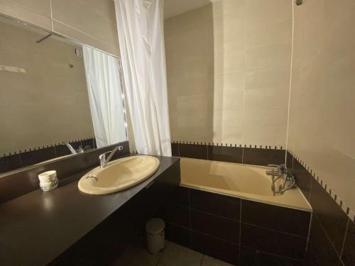 Résidence Prapelier - Appartement chaleureux style montagne, situé dans un secteur calme au pied des pistes MAE-5501