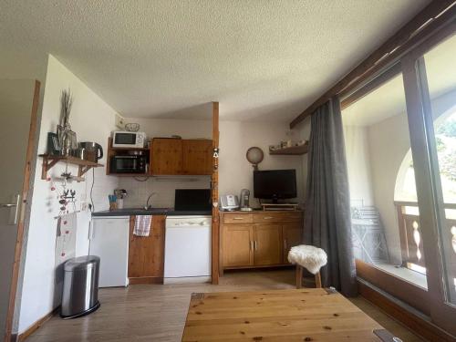 Résidence Soleil - Coquet T2 avec magnifique vue proche du télésiège Super Venosc MAE-8091