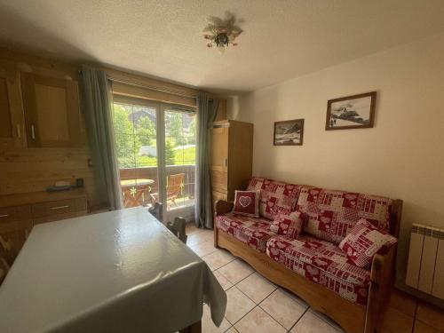 Chalets D Or - Chaleureux T3, emplacement idéal avec place de parking privée MAE-3823