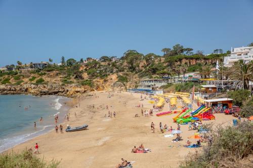 Albufeira Central Flat & OceanView Rooftop