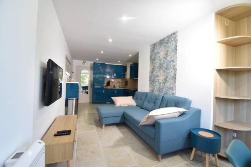 Résidence Le Chabian - Port Camargue T2 rénové, tout équipé, en 1ère ligne mer, plage sud à 50m, piscine, tennis, climatisé MAE-7061