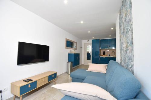 Résidence Le Chabian - Port Camargue T2 rénové, tout équipé, en 1ère ligne mer, plage sud à 50m, piscine, tennis, climatisé MAE-7061