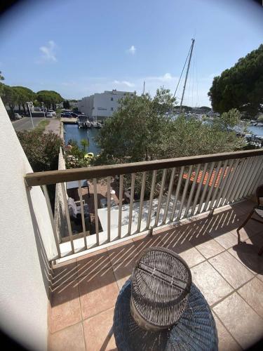 Résidence Helios - Marina avec appontement à Port Camargue MAE-2873