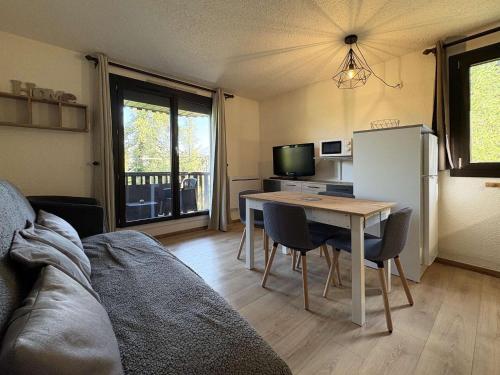 Résidence Le Pouzenc - Studio 6 personnes accès direct aux pistes MAE-3921