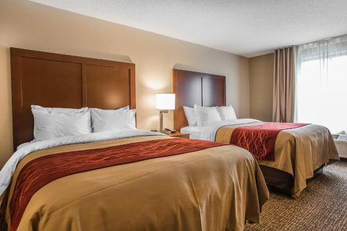 Postel nebo postele na pokoji v ubytování Comfort Inn PA Turnpike - I-81