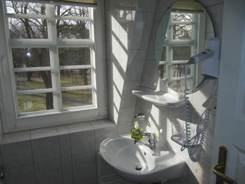 A bathroom at Fledermausschloss