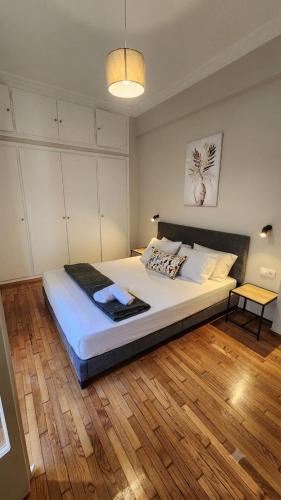Platia 3BR Heart of Athens