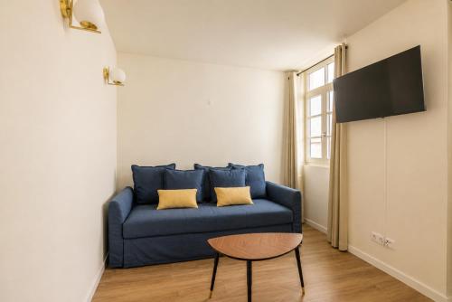 Taipas House in Porto