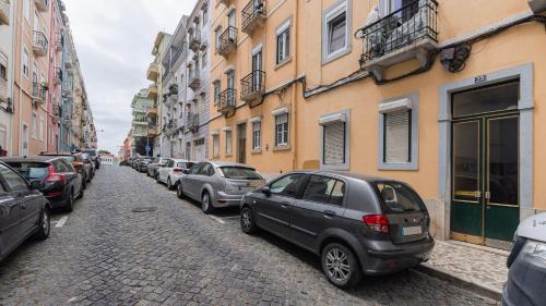 Arroios City Base - 2BR & Workspace by LovelyStay