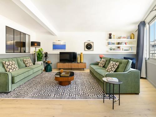 LivinParis - Luxury AC 3 Bedrooms Le Marais III