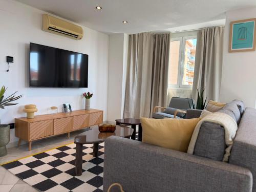 Apartamento Exclusivo de Diseño y piscina en centro de Torremolinos