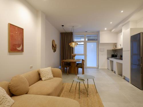 Milos cozy, family-friendly apartment in Patraix