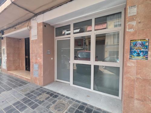 Milos cozy, family-friendly apartment in Patraix