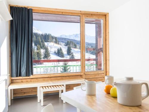 Appartement rénové 3 pièces cabine, Ski aux pieds, Balcon, Charvet, Arc 1800 - FR-1-346-323