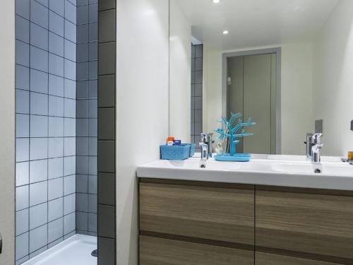 Appartement rénové 3 pièces, ski aux pieds, balcons, 6-7 pers.